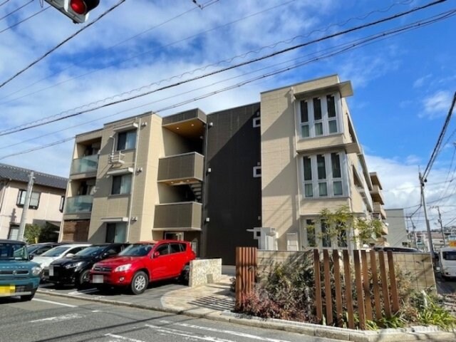 リュトモス西旭の物件外観写真