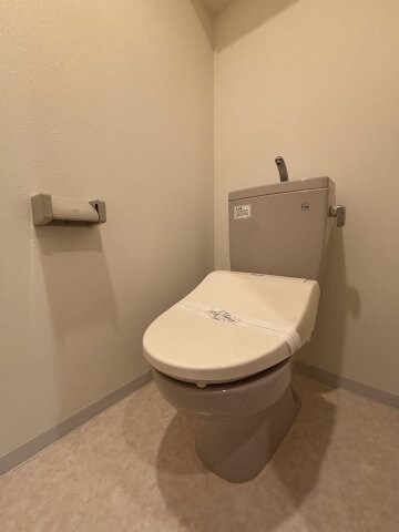 グラビスコート白島の物件内観写真