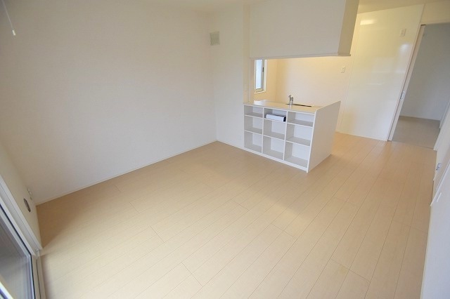 カスタニエ緑井の物件内観写真