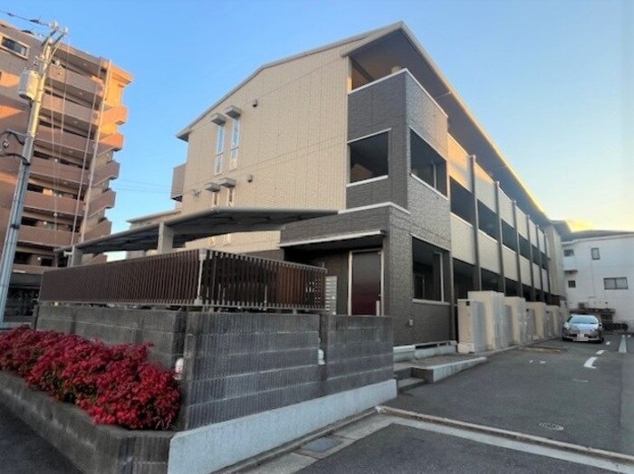 サンシスト　の物件外観写真