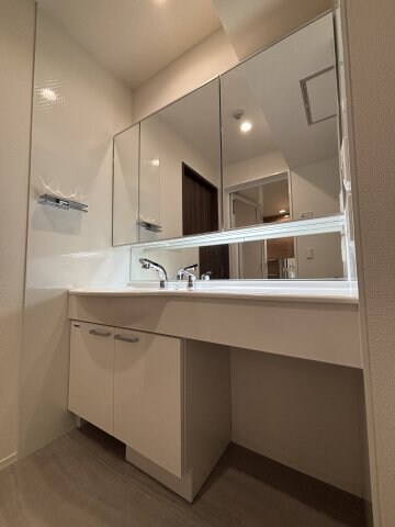 サンコートHIKARIの物件内観写真