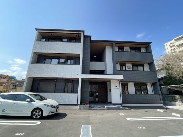 D-ROOM尾長東の物件外観写真