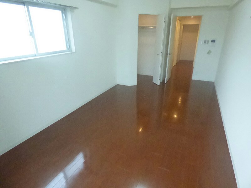 グラビスコート光町の物件内観写真