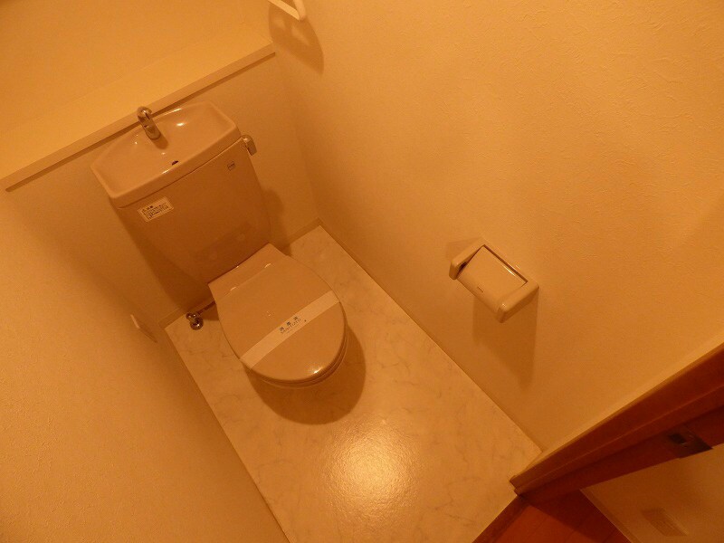 グラビスコート上幟町の物件内観写真