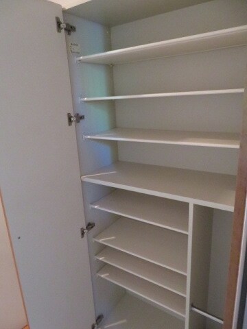 グラビスコート上幟町の物件内観写真