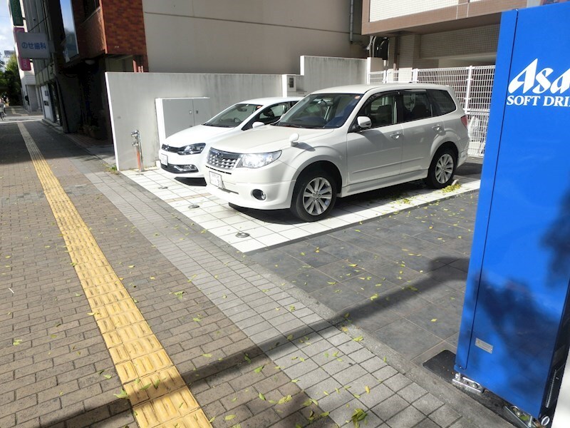 グラビスコート上幟町の物件外観写真