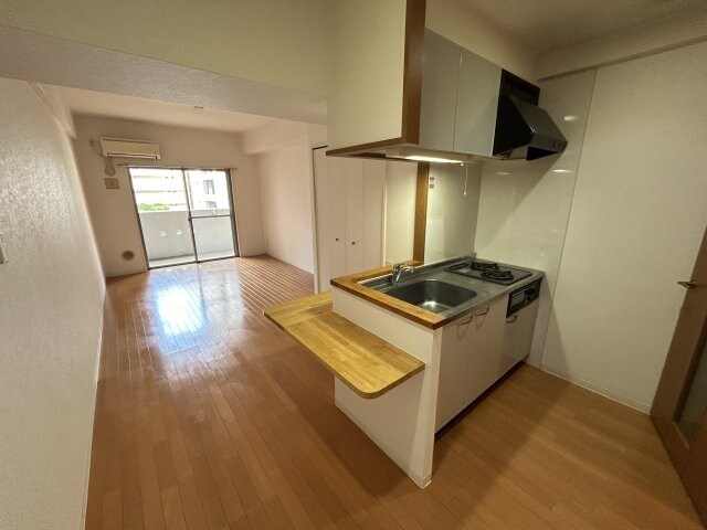 グラビスコート上幟町の物件内観写真