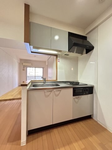 グラビスコート上幟町の物件内観写真