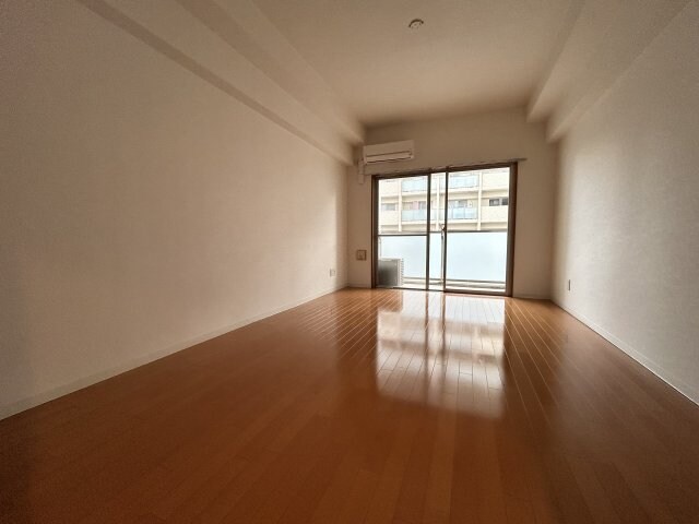 グラビスコート白島の物件内観写真