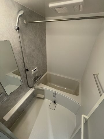 Lien Cort宇品の物件内観写真