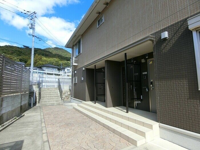 アザレアの物件外観写真