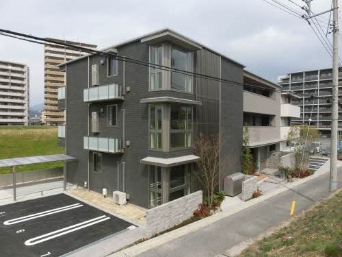 Prateriaの物件外観写真