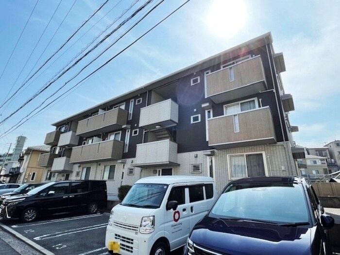 シャトレー東雲の物件外観写真