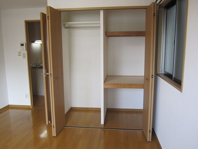 白島九軒町ハイツの物件内観写真