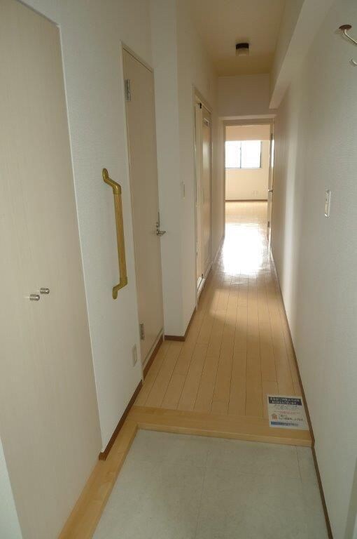 横浜駅 徒歩8分 8階の物件内観写真