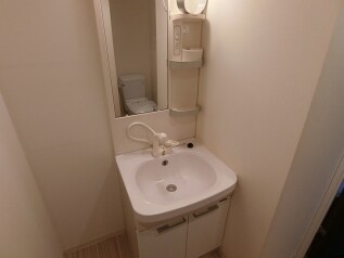 レジディア新横浜の物件内観写真