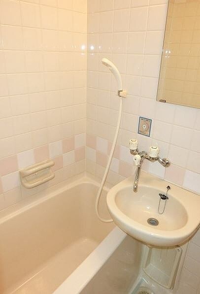 横浜駅 徒歩7分 5階の物件内観写真