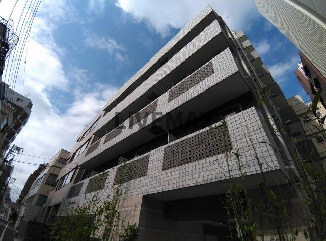 ラグジュアリーアパートメント本郷の物件外観写真