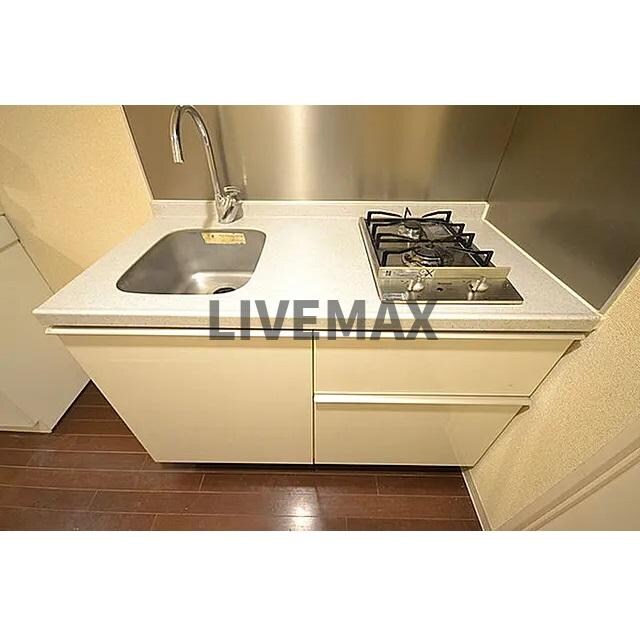 ラグジュアリーアパートメント本郷の物件内観写真