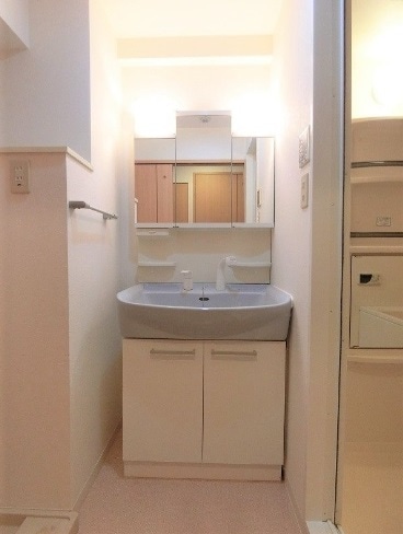 新横浜駅 徒歩9分 2階の物件内観写真