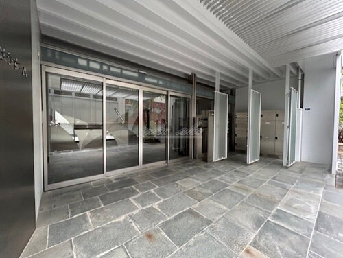 横浜駅 徒歩6分 3階の物件外観写真