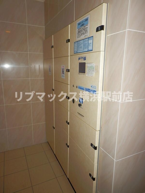 横浜駅 徒歩5分 8階の物件内観写真