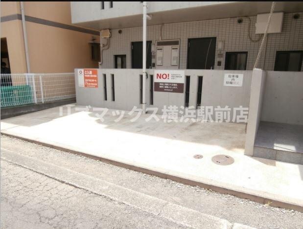 三ツ沢上町駅 徒歩2分 1階の物件内観写真