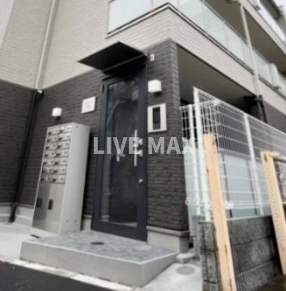 ラグゼフラット東六郷の物件外観写真