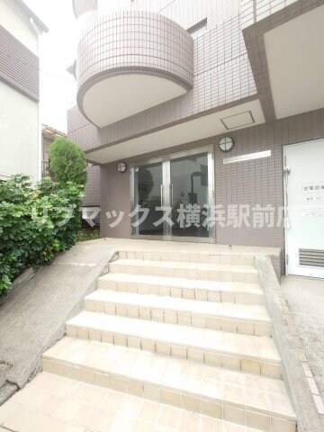 ブルームライフ横浜生麦の物件外観写真