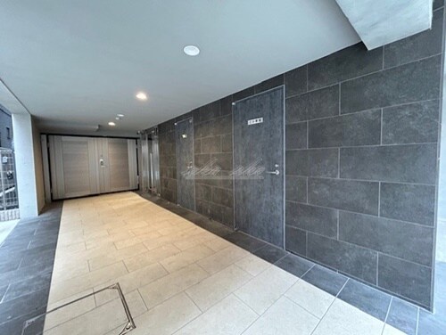 阪東橋駅 徒歩2分 1階の物件外観写真