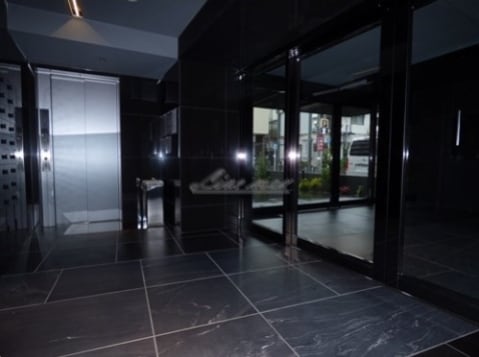 伊勢佐木長者町駅 徒歩8分 7階の物件外観写真