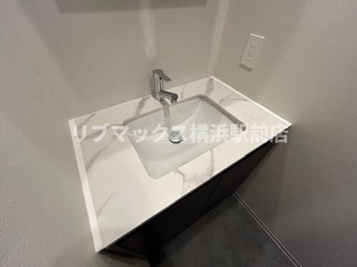 横浜駅 徒歩10分 7階の物件内観写真