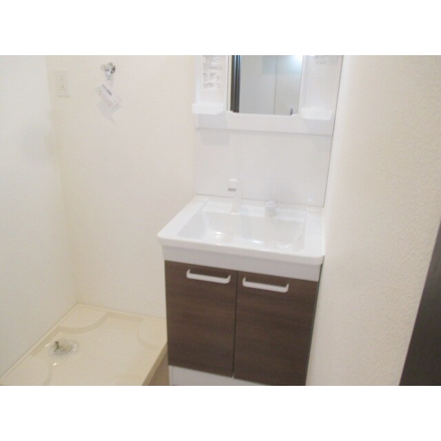 リトルネスト福生の物件内観写真