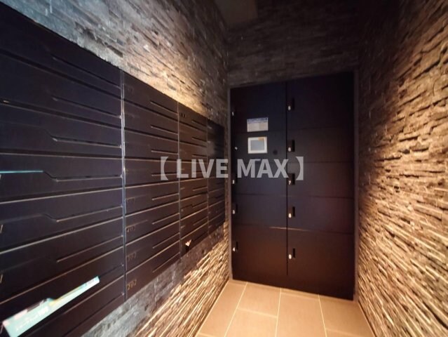 阪東橋駅 徒歩7分 6階の物件外観写真