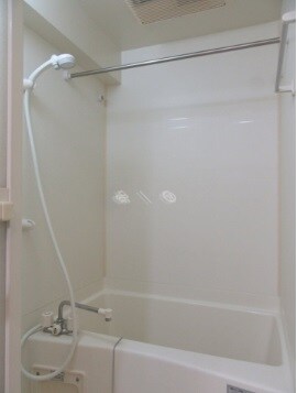 グリフィン新横浜・参番館の物件内観写真