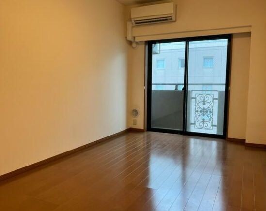 グリフィン新横浜・参番館の物件内観写真