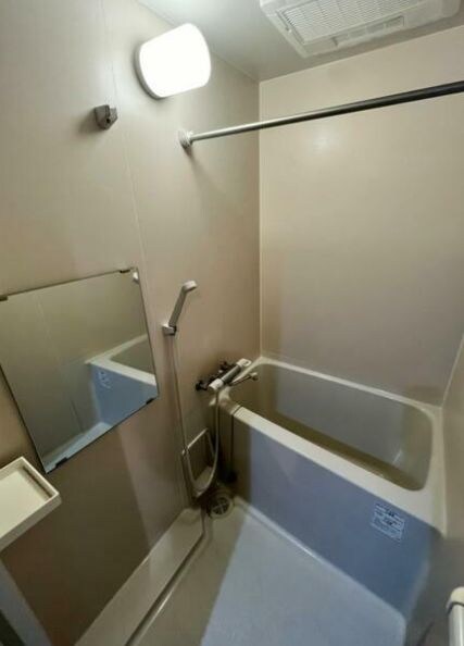 グリフィン新横浜・参番館の物件内観写真