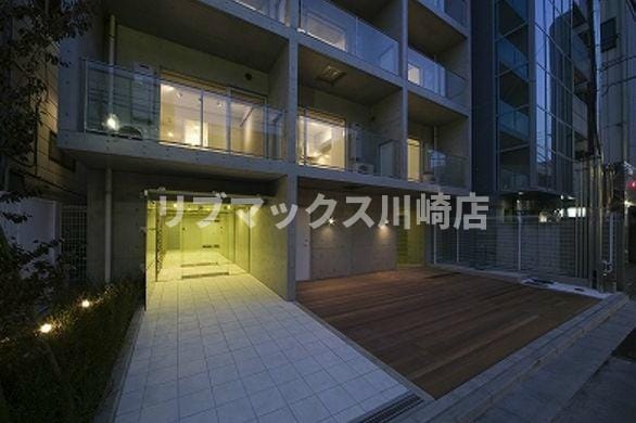 Premium Residence Kawasakiの物件外観写真