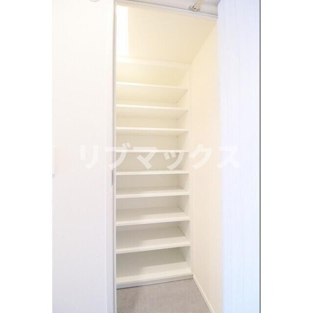 テラス横浜鶴見の物件内観写真