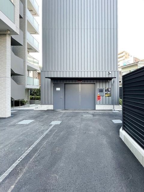 ドゥーエ横濱鶴見の物件外観写真