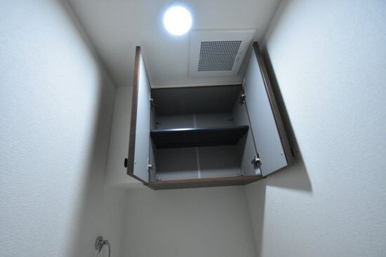 新山下三番館の物件内観写真