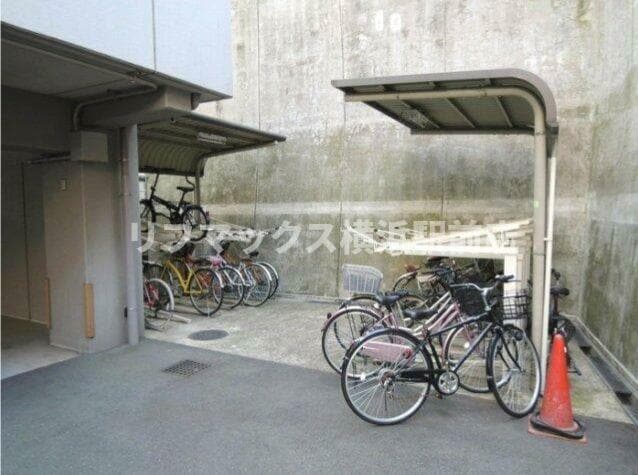 カスタリア野毛山の物件内観写真