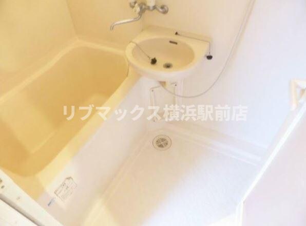 カスタリア野毛山の物件内観写真