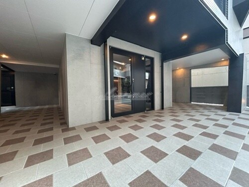 子安駅 徒歩4分 7階の物件外観写真