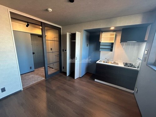 子安駅 徒歩4分 7階の物件内観写真