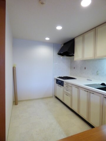 コスモ新横浜の物件内観写真