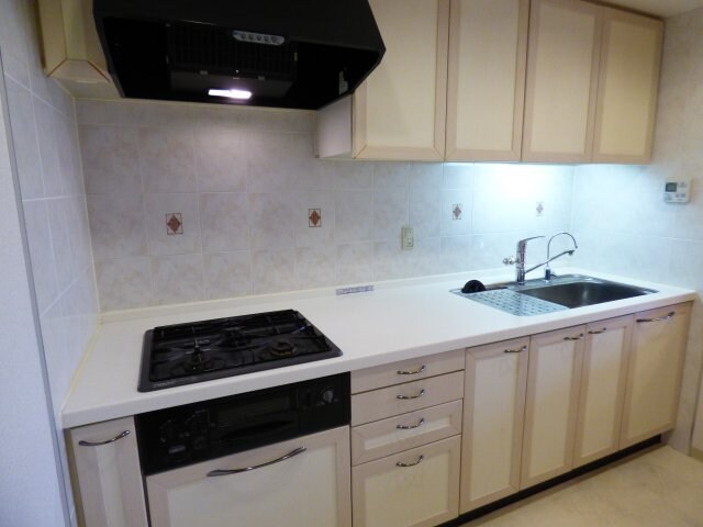 コスモ新横浜の物件内観写真