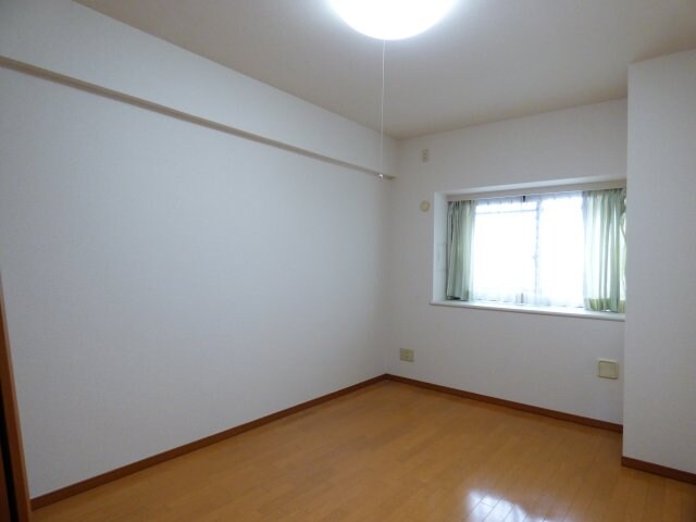 コスモ新横浜の物件内観写真