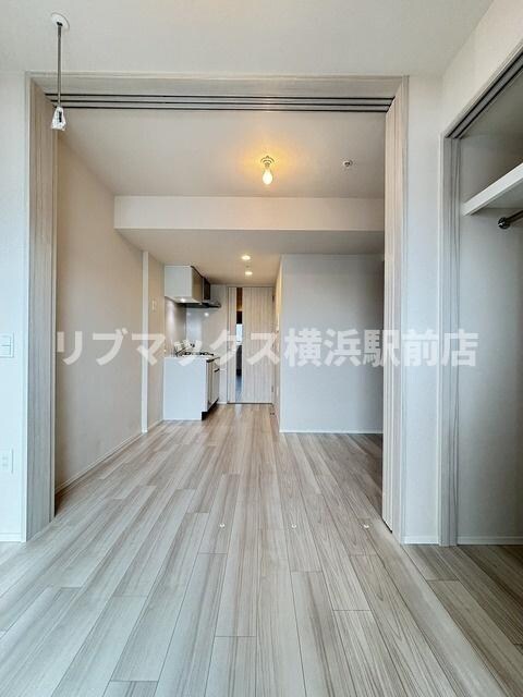 テラス横浜鶴見の物件内観写真