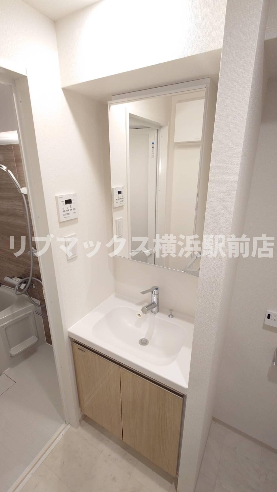 コンフォリア・リヴ横浜平沼の物件内観写真